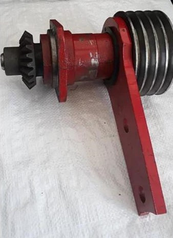 Шків малий 8245-036-010-248 в зборі косарки роторної Wirax Z-169 (1,65 м) Шків малий 8245-036-010-248 в зборі косарки роторної Wirax Z-169 (1,65 м) - Зображення 4